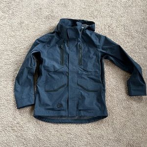 New Lightweight Oakley ski jacket - medium